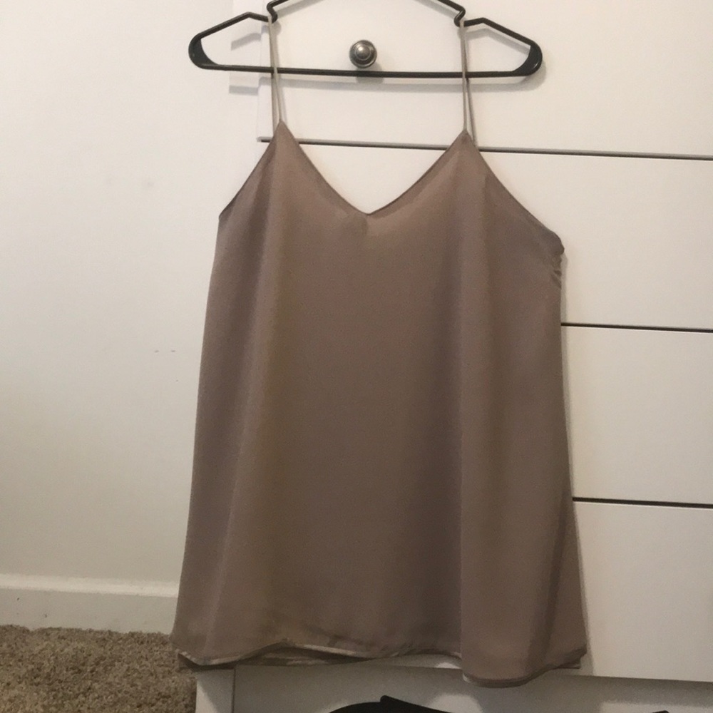 tan tank top